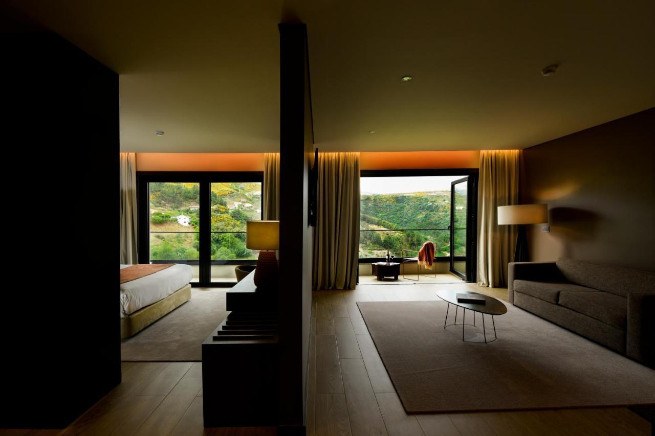Mw Douro Wine & Spa Santa Marta de Penaguião Kültér fotó A room at the hotel