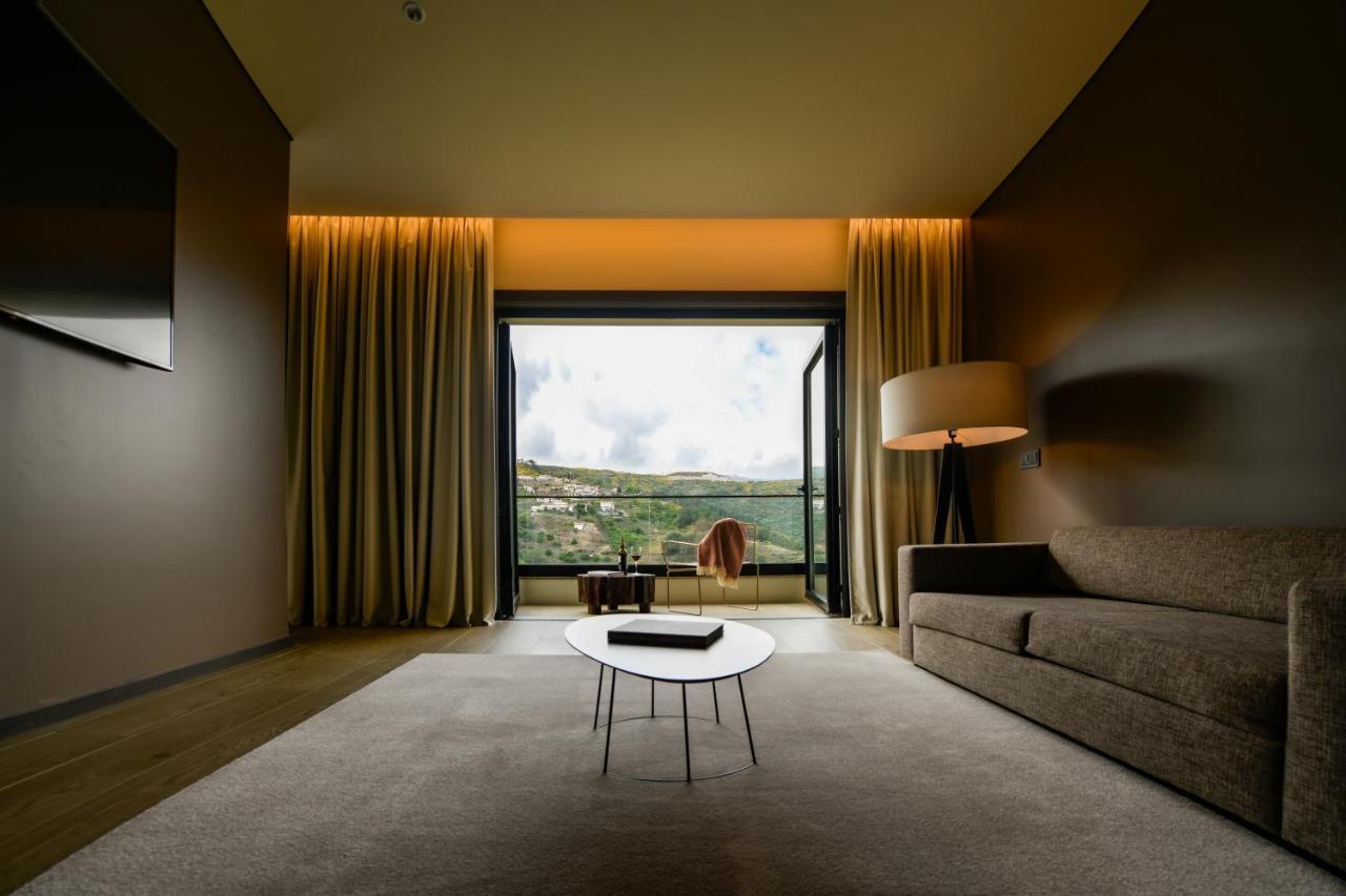 Mw Douro Wine & Spa Santa Marta de Penaguião Kültér fotó A room at the hotel
