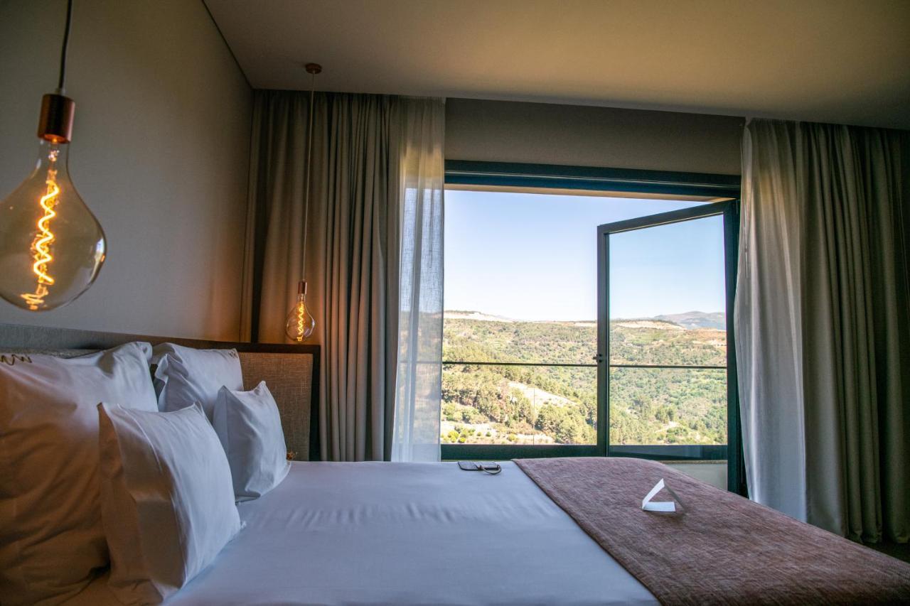 Mw Douro Wine & Spa Santa Marta de Penaguião Kültér fotó A bedroom at the hotel