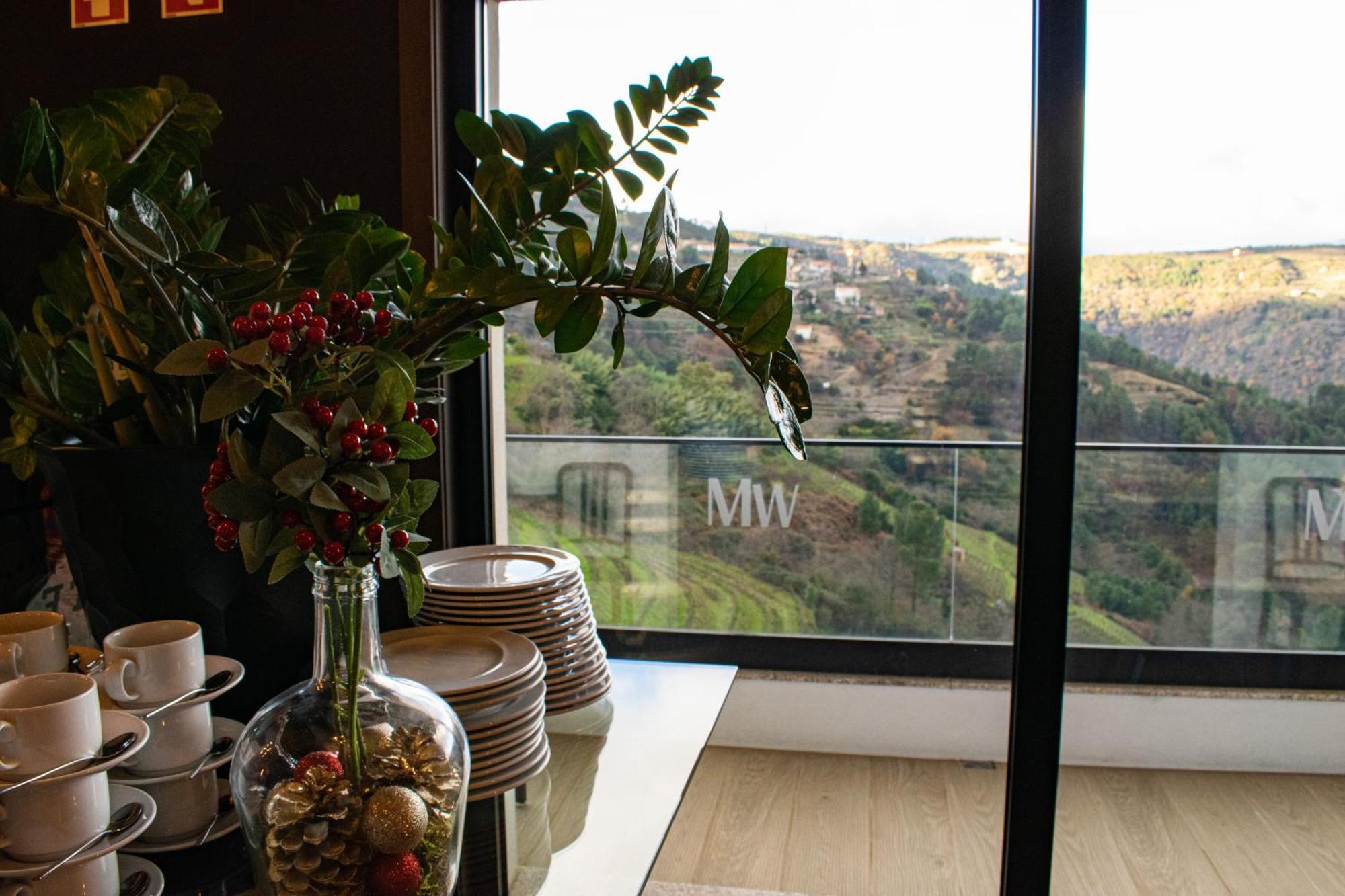 Mw Douro Wine & Spa Santa Marta de Penaguião Kültér fotó View from the kitchen