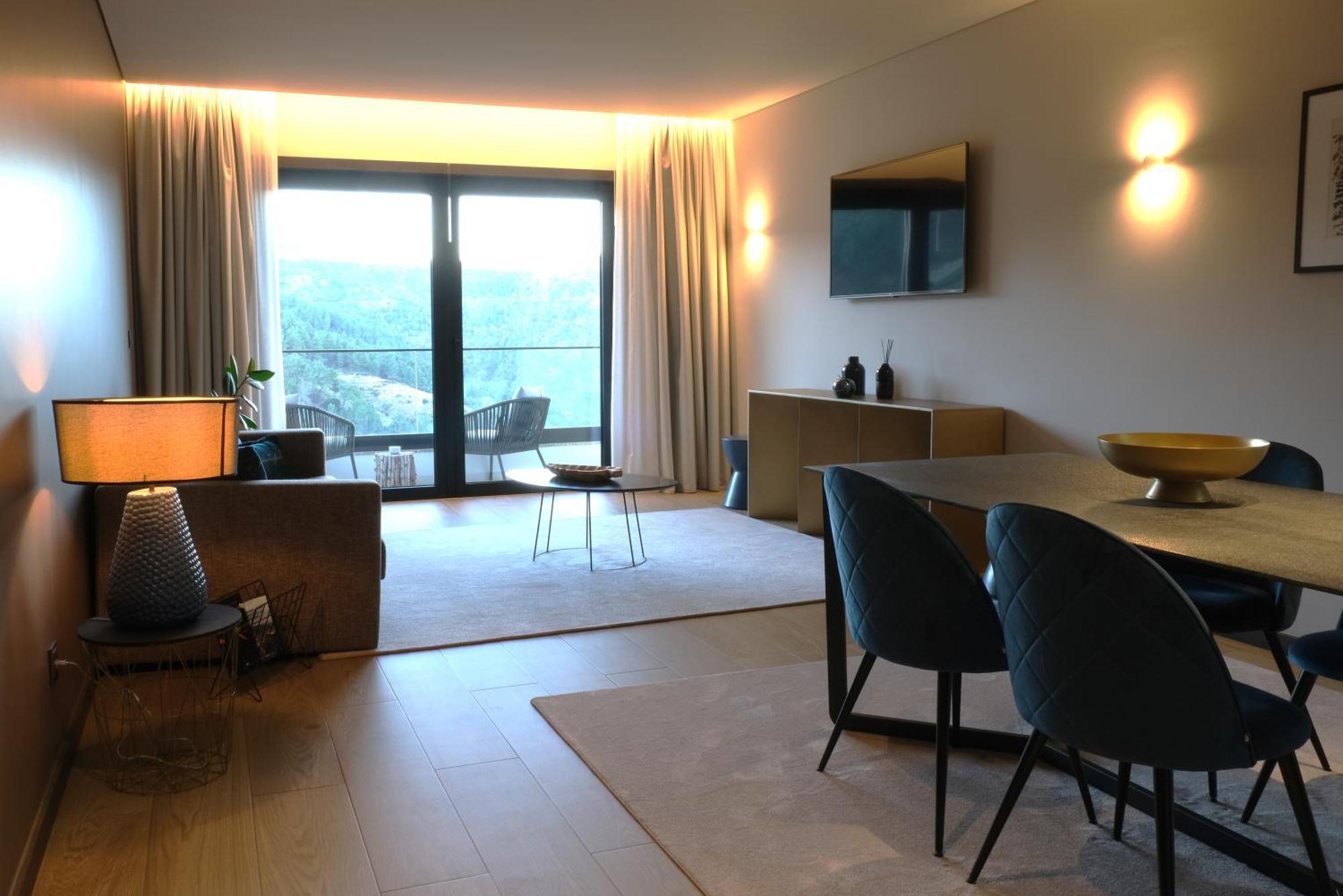 Mw Douro Wine & Spa Santa Marta de Penaguião Kültér fotó A suite at the hotel